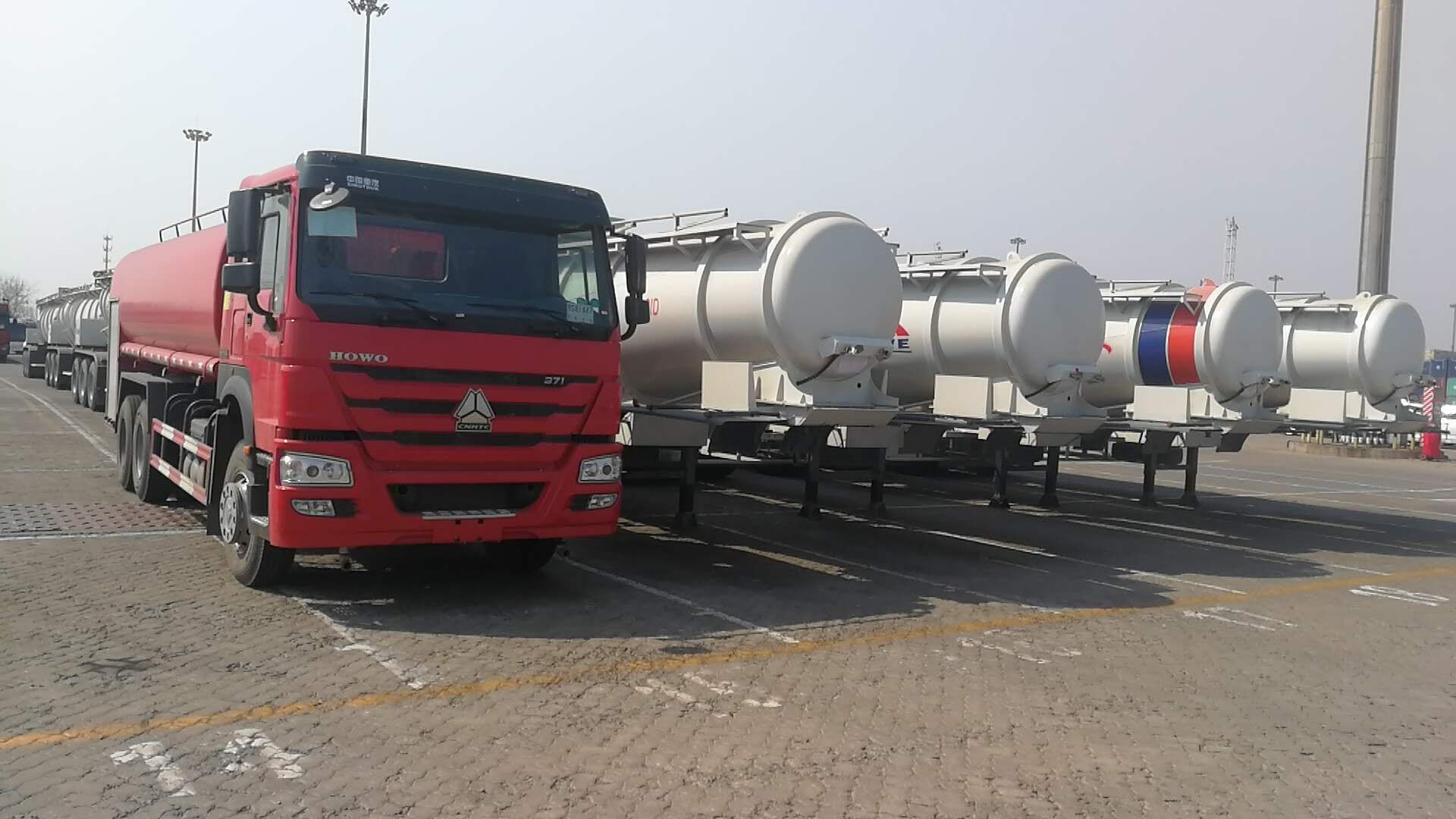 Latest company blogs about 19 units V-Type Acid Tanker Trailer Exported to Zambia And 1 units Fire Sprinkler Truck Exported to Congo