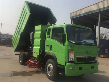 China SINOTRUK HOWO 4X2 Road Sweeper Truck 2 Axles For Cleaning Highways / Urban Roads supplier