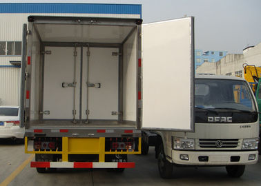 China Dongfeng Foton 4x2 Refrigerated Box Truck 2 Tons Non Corrosion For Fresh Meat supplier