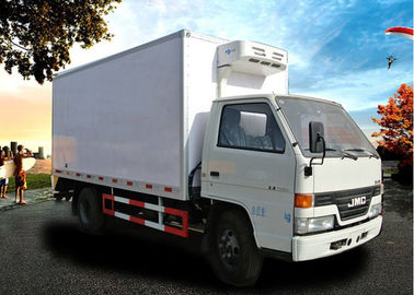 China JMC 4x2 3 Tons Refrigeration Box Truck Easy Assembly With Thermo King Unit supplier