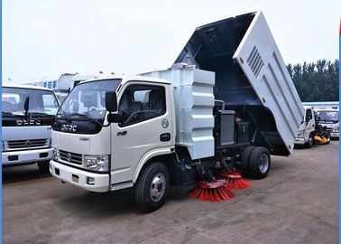 China Dongfeng 4x2 Road Sweeper Truck 4cbm 6 Wheels With Brush Humanized Operation supplier