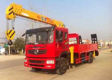 China Dongfeng 4x2 4 Ton Crane Truck , 2 Axles Truck Mounted Telescopic Crane supplier