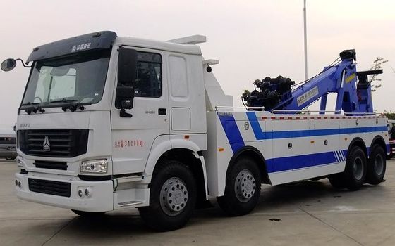 Buy Howo 8x4 371hp Wrecker Tow Truck Heavy Duty Type 4 Axles 12 Wheels 25 Tons online manufacture