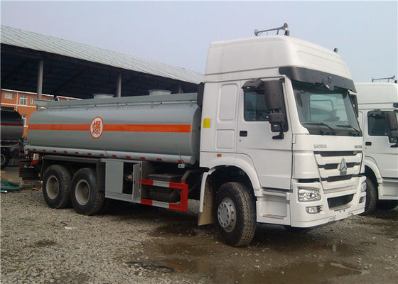 kopen De op zwaar werk berekende van de de Tankervrachtwagen van HOWO 6x4 Aanhangwagen 20000L 20cbm voor Vervoer van Olie online vervaardiging