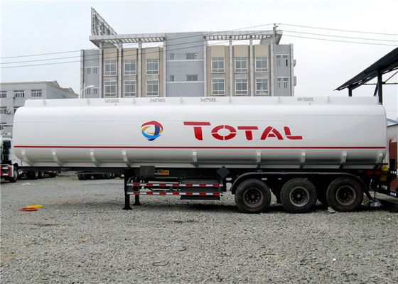 خرید Heavy Duty 3 Axle 45000L تانکر نفت نیمه تریلر 4 محفظه 45M3 برای حمل و نقل روغن تولید آنلاین