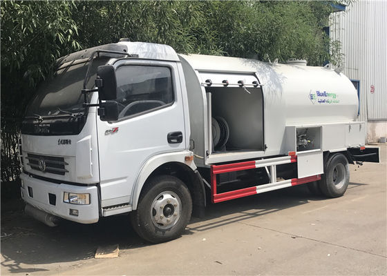 購入 6m3 Bobtail LPGのトラック3トンの6000l、Dongfeng 6の車輪LPG満ちるディスペンサーのトラック オンライン製造