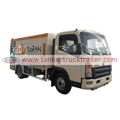 주문 HOWO 4x2 6000L 평방 연료 탱크 트럭 온라인 제조